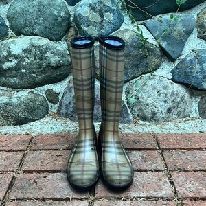 Authentic Burberry Rainboots